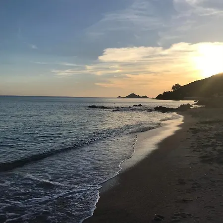 Magnifique Recente Entre Et Montagne Situee Entre Ajaccio Et Porticcio *