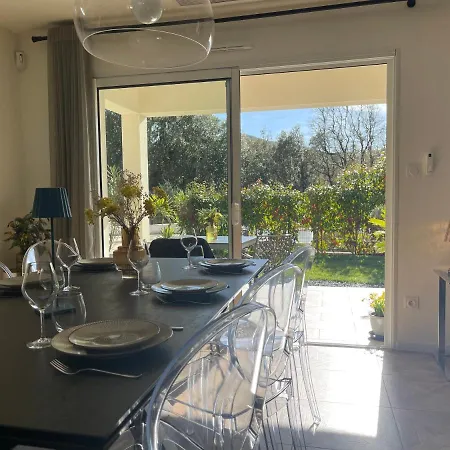 Magnifique Recente Entre Et Montagne Situee Entre Ajaccio Et Porticcio * Cauro