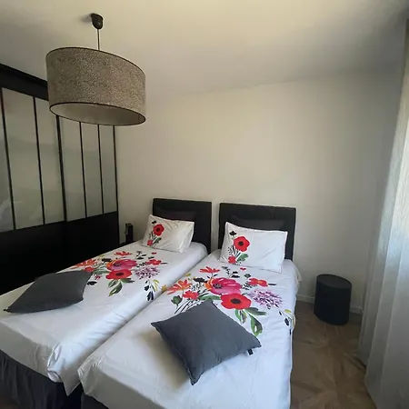 Magnifique Recente Entre Et Montagne Situee Entre Ajaccio Et Porticcio Villa *