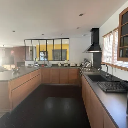 Villa Magnifique Recente Entre Et Montagne Situee Entre Ajaccio Et Porticcio