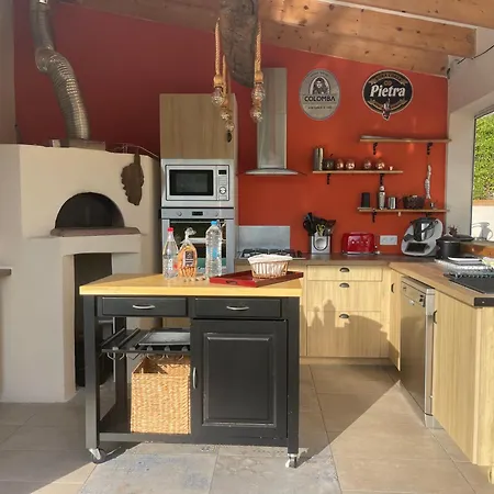 Magnifique Recente Entre Et Montagne Situee Entre Ajaccio Et Porticcio * Cauro