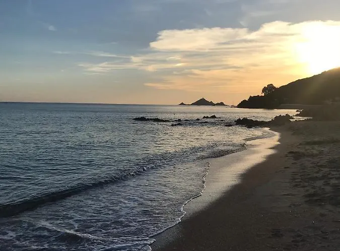 Magnifique Recente Entre Et Montagne Situee Entre Ajaccio Et Porticcio *