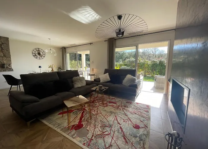 Magnifique Recente Entre Et Montagne Situee Entre Ajaccio Et Porticcio Cauro